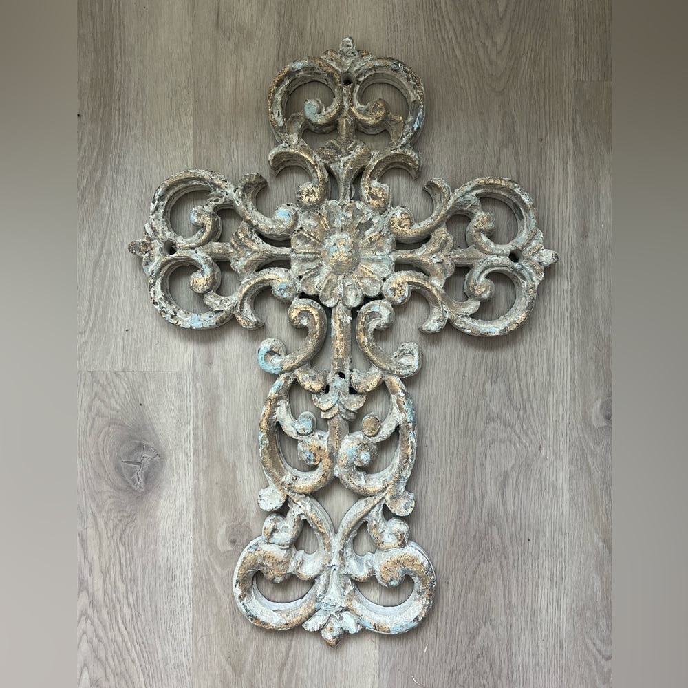Wall decor cross
